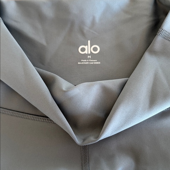 Alo yoga 7/8 High-Waist Airlift Legging in Gray - Picture 6 of 7